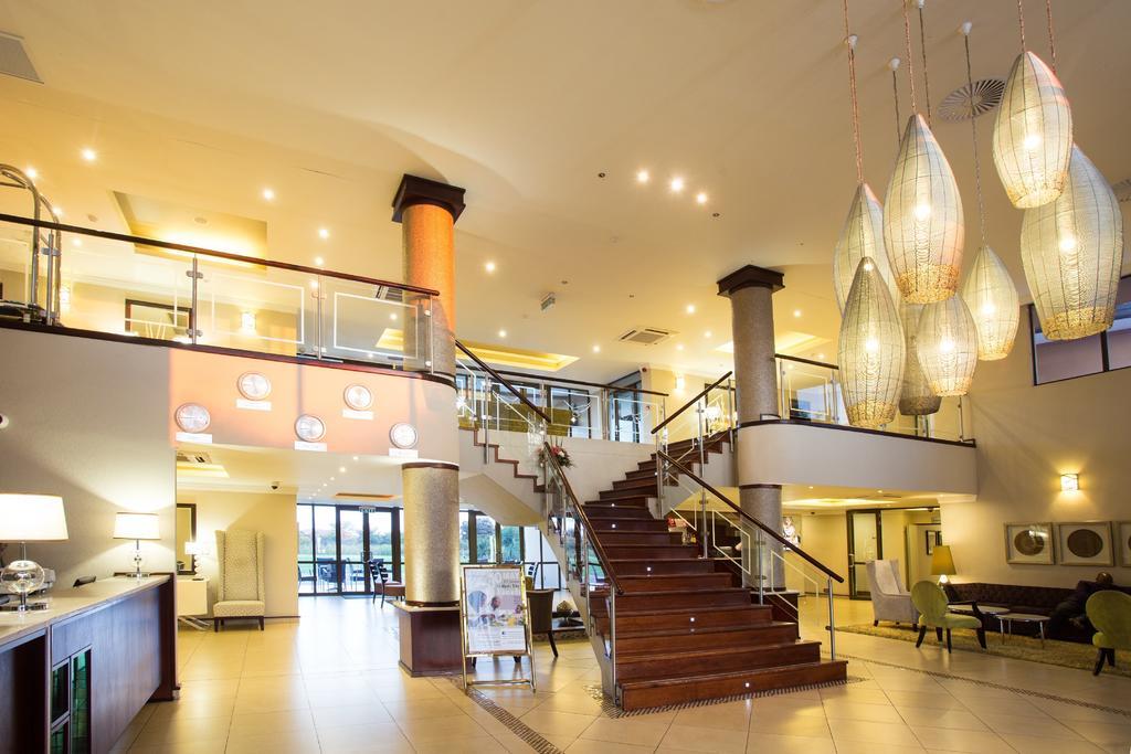 Phakalane Golf Estate Hotel Resort Gaborone Extérieur photo