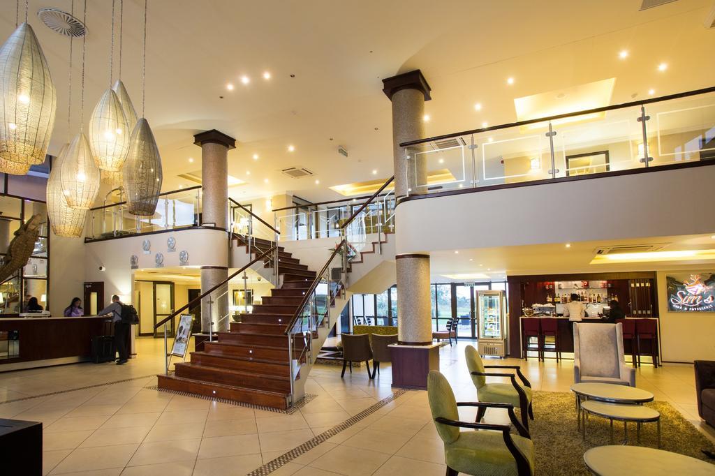 Phakalane Golf Estate Hotel Resort Gaborone Extérieur photo