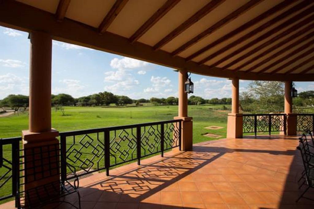 Phakalane Golf Estate Hotel Resort Gaborone Extérieur photo