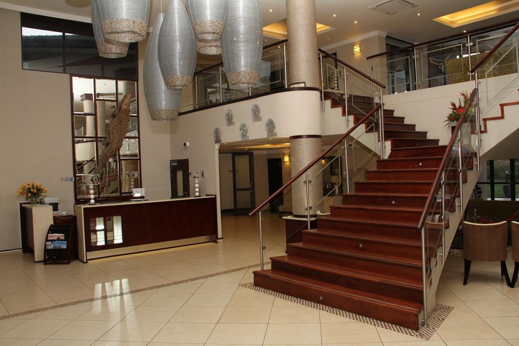 Phakalane Golf Estate Hotel Resort Gaborone Extérieur photo