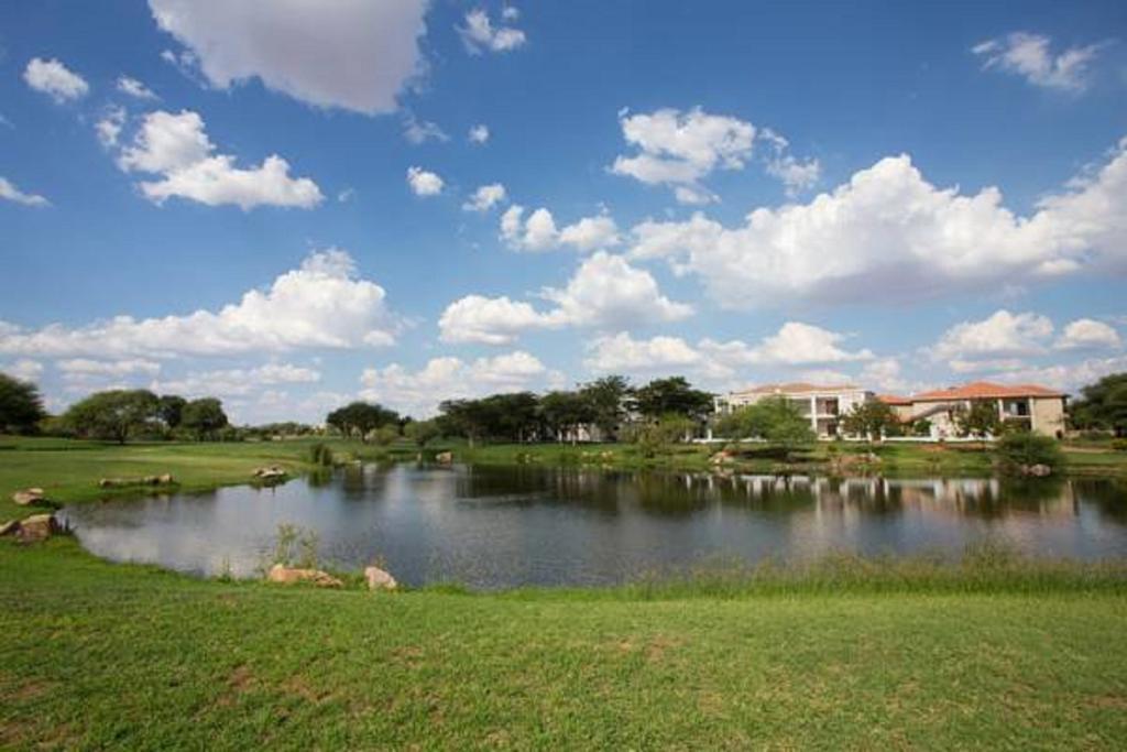 Phakalane Golf Estate Hotel Resort Gaborone Extérieur photo